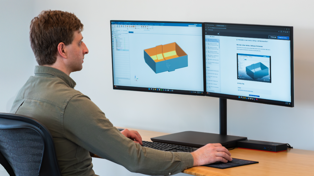 NX Training - Student taking self paced online class_resized NX Training - Student taking self paced online class_resized